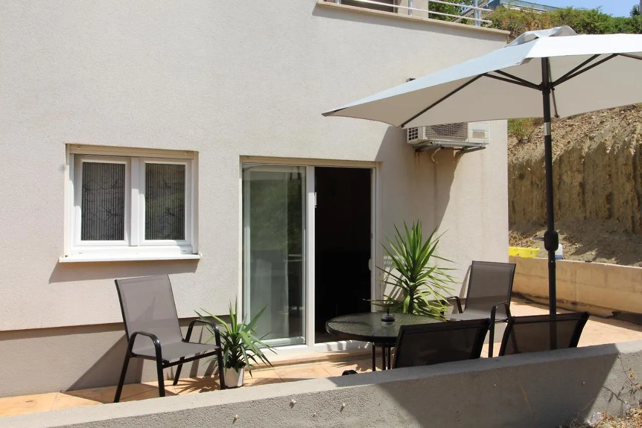 Macadamia Apartment With Garage Parking Σπλιτ 0*,  Κροατία